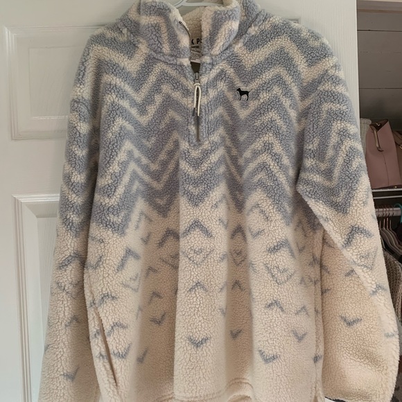 Victoria’s Secret PINK quarter zip Sherpa - Picture 1 of 3